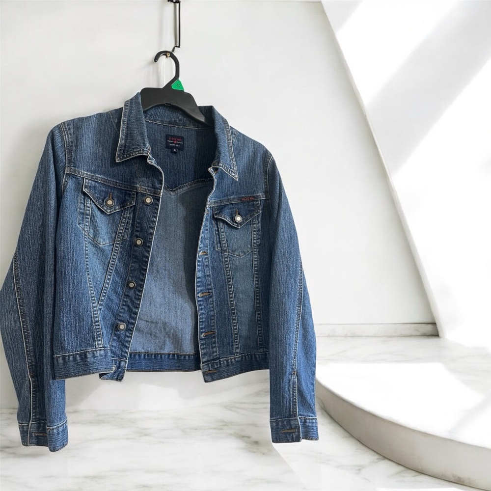 Stylish Blue Denim Jacket for Women